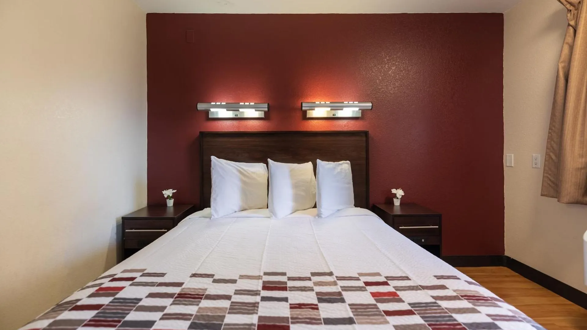 Hotel Sacramento Inn & Suites