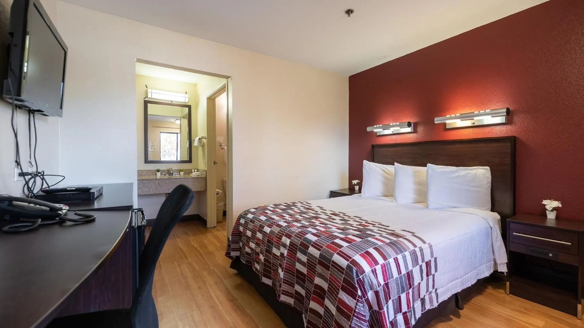 Sacramento Inn & Suites United States